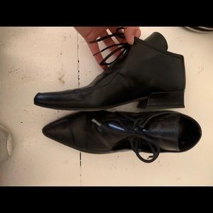 Vintage lace up boot